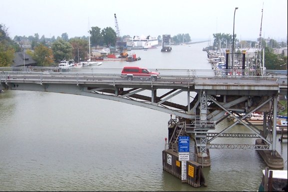 Picture of the Stutson Street bridge