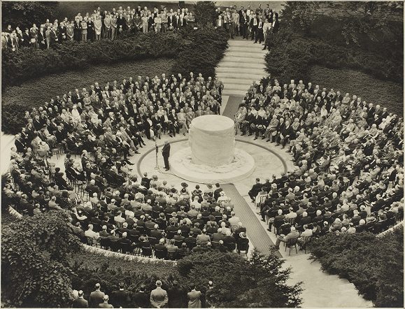 Picture of the dedication of the Eastman Memorial