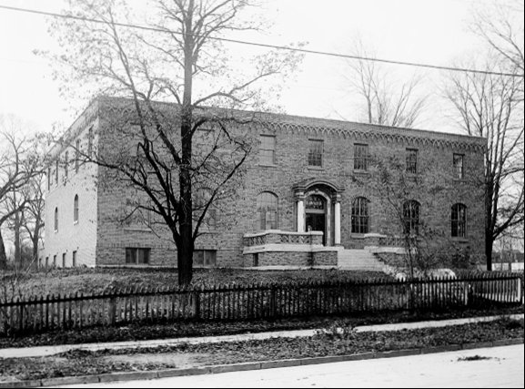 1916 - Maplewood YMCA nearing completion