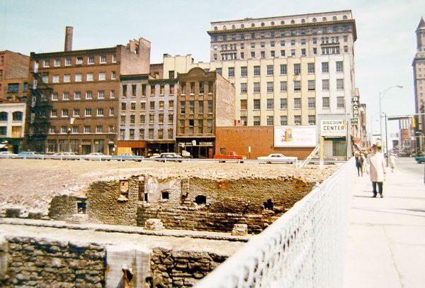 mainandstpaul1960s002 (63K)