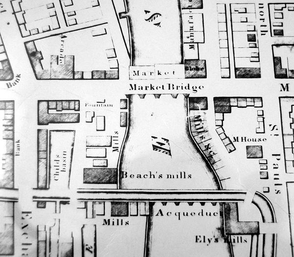 w1832marketbridge001 (79K)